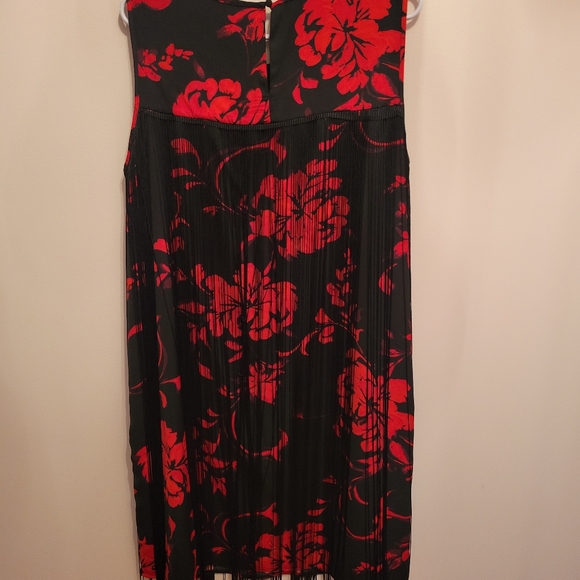 NWT Cleo red and black dress - Picture 4 of 7
